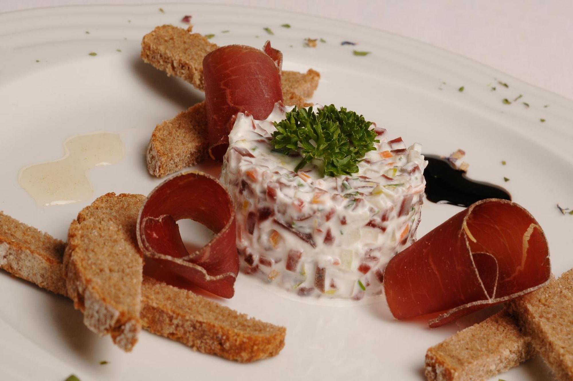 Hotel Restaurant Alpenblick Ernen Екстериор снимка